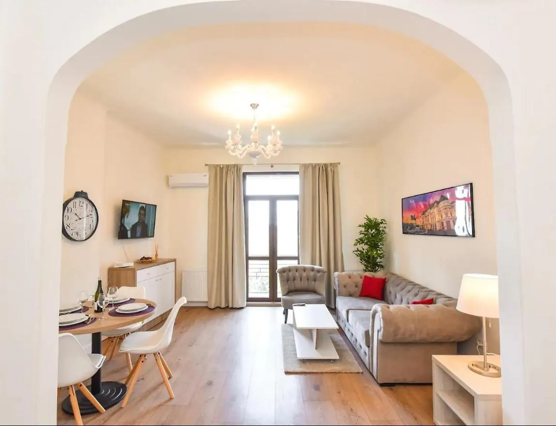 Deluxe Spacious Apartment Old Town-Free Parking Bucharest