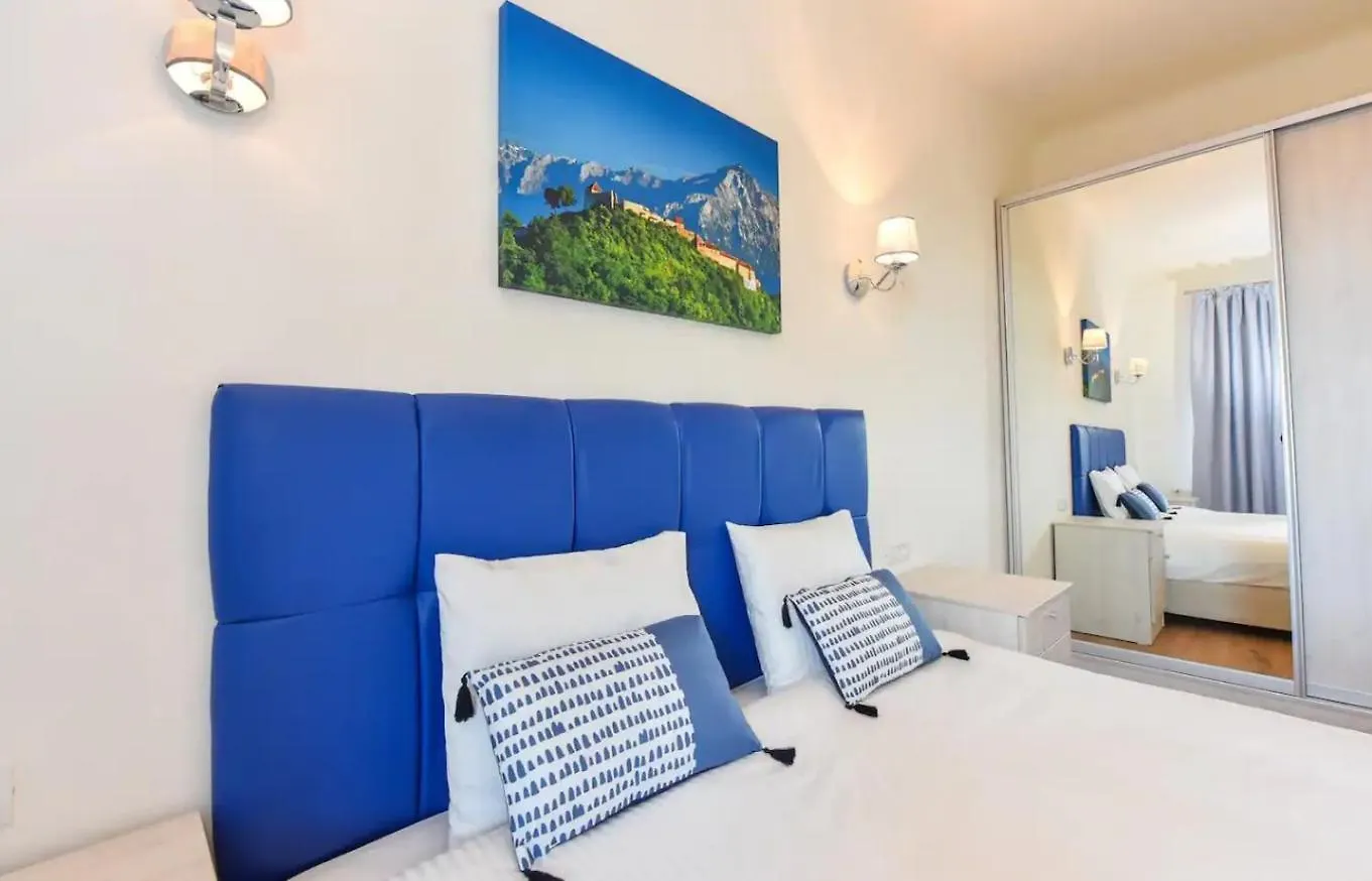 Deluxe Spacious Apartment Old Town-Free Parking Bucharest
