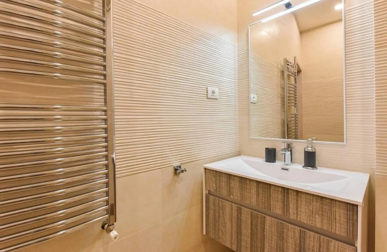 Deluxe Spacious Apartment Old Town-Free Parking Bucharest 0*,