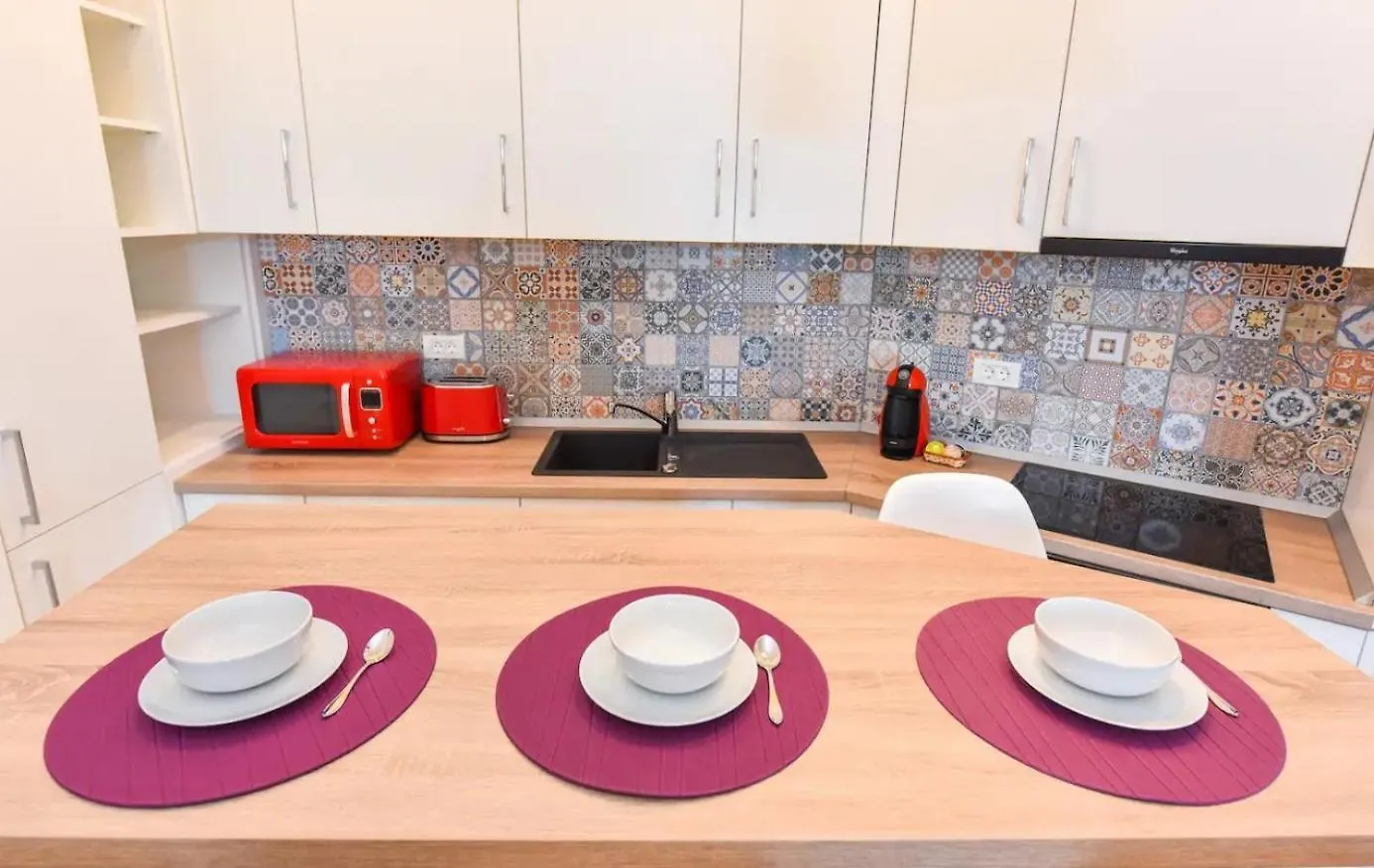 Deluxe Spacious Apartment Old Town-Free Parking Bucharest